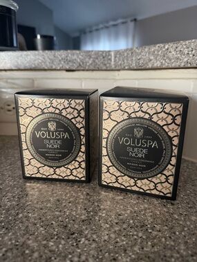 Voluspa Suede Noir Candle Duo